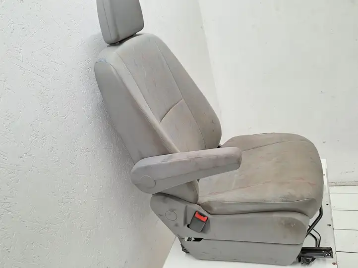 Volkswagen Crafter (2006 - 2016) A9069700230 Переднее сиденье водителя — фото 33