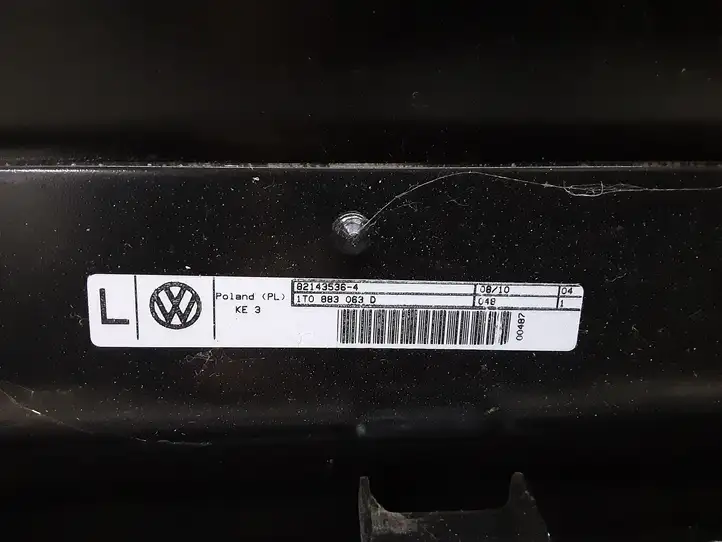 Volkswagen Touran I (2003 - 2010) 1T0883063D Заднее сиденье — фото 3