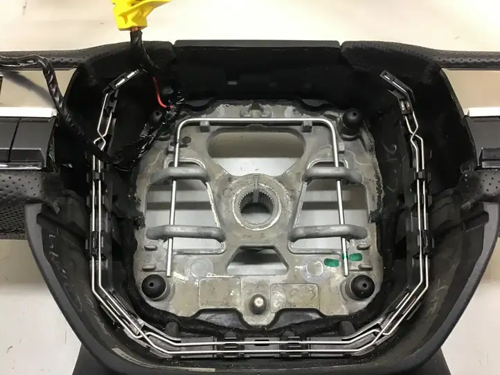 Citroen DS7 Crossback (2017 - )  98186253ZD Руль