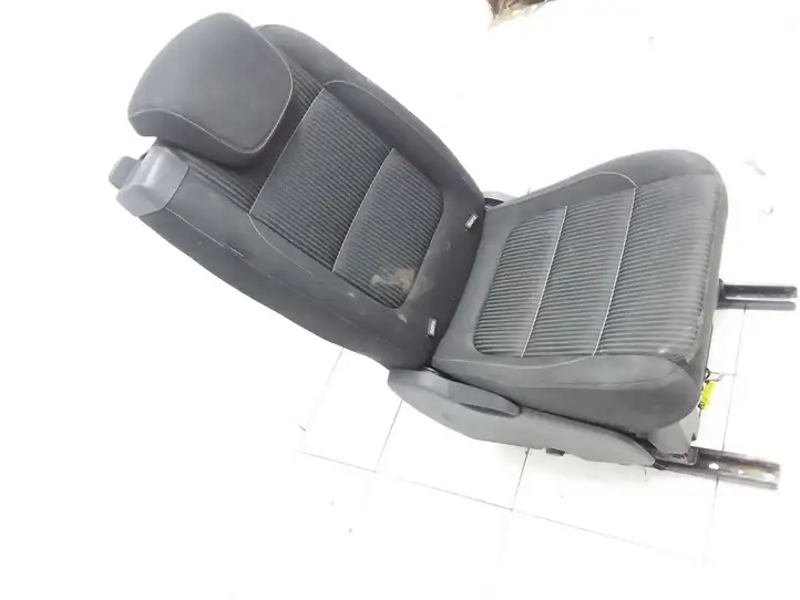 Seat Alhambra (Mk2) (2010 - 2017) 7N0880442B Второй ряд сидений — фото 3