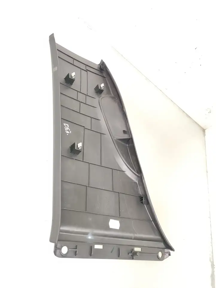 Audi A1 (2010 - 2014)  8X4867240 Отделка стойки (B) (нижняя)