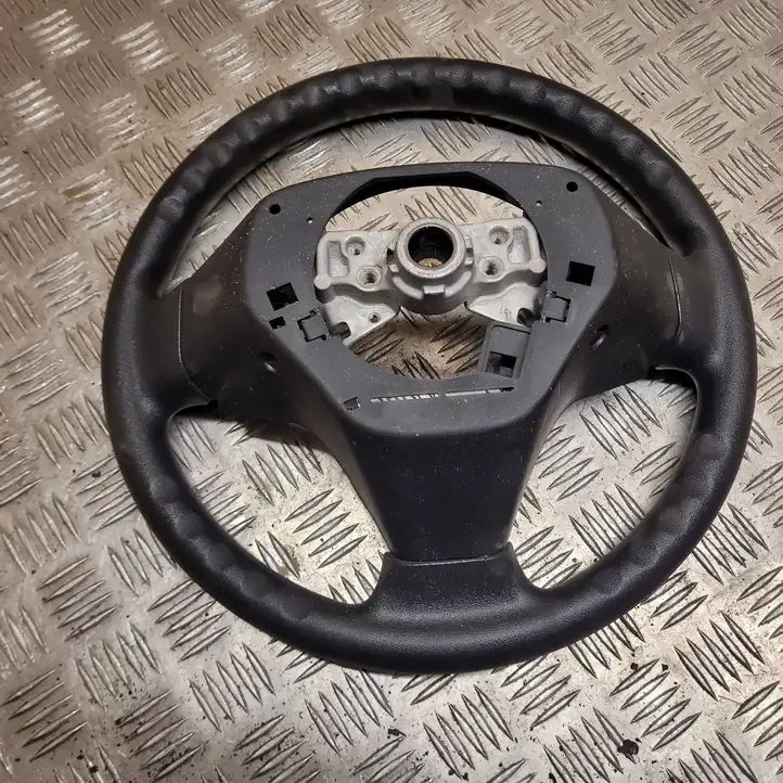 Toyota Yaris (2005 - 2009) Руль — фото 3
