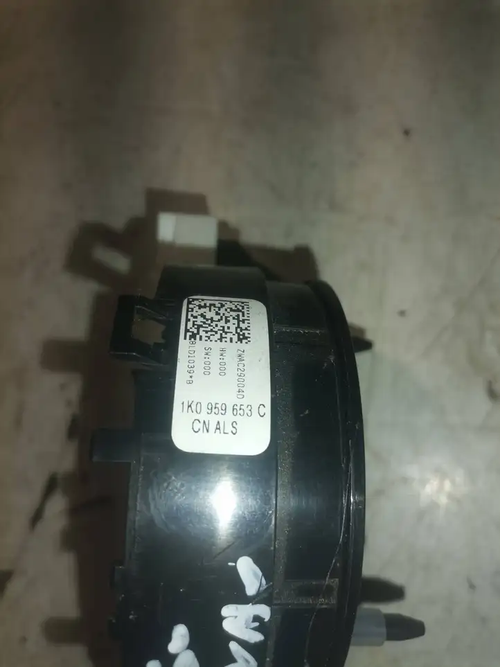 Volkswagen Touran I (2003 - 2010) 1K0959653C Контактное кольцо SRS — фото 3