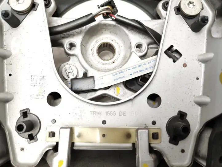 Toyota Avensis T250 (2003 - 2006) Руль — фото 12