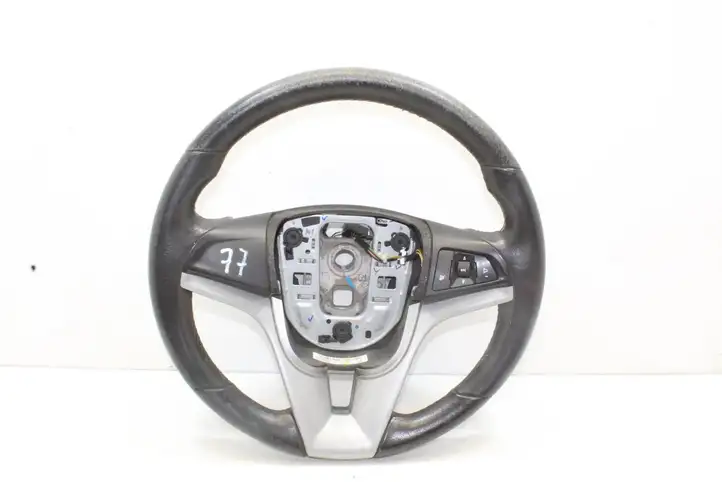 Chevrolet Orlando (2010 - 2015) Руль — фото 1