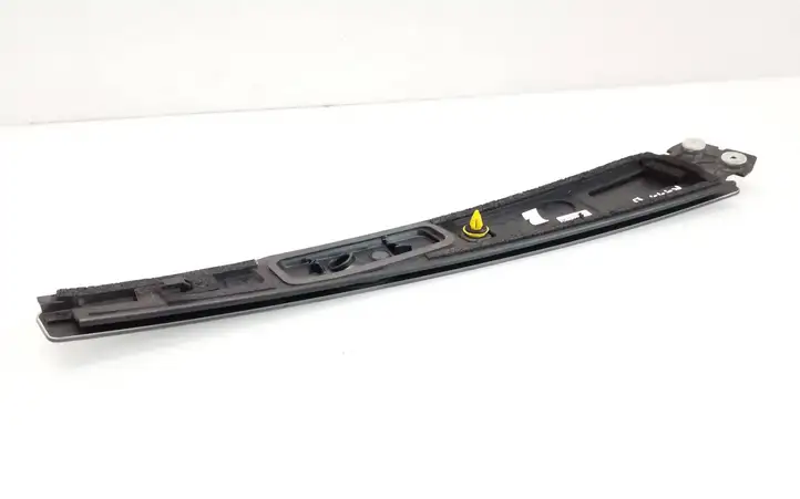Tesla Model X (2015 - 2021) 108390200B Верхняя обшивка стойки B — фото 4