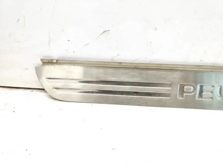Peugeot 407 (2004 - 2011) 9644563480 Внутренняя отделка переднего порога — фото 2