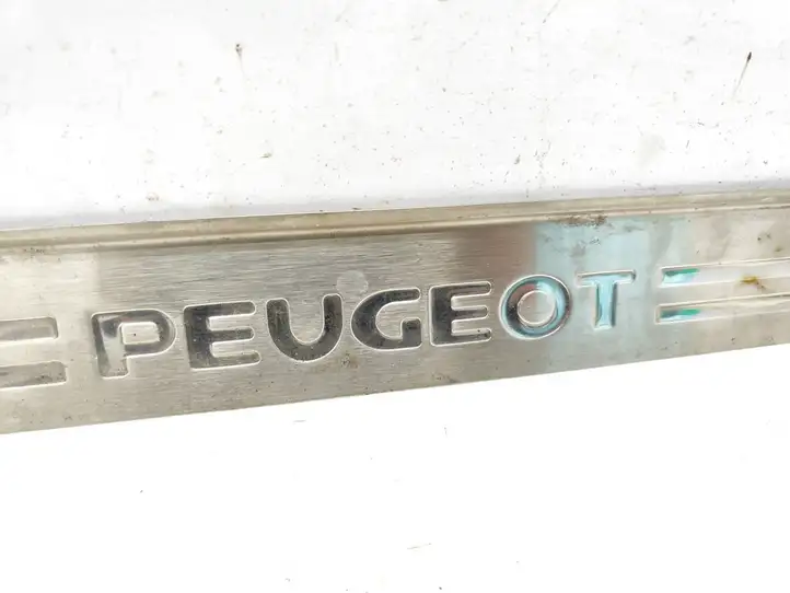 Peugeot 407 (2004 - 2011) 9644563480 Внутренняя отделка переднего порога — фото 4