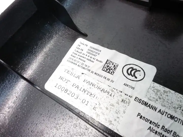 Tesla Model S (2016 - 2021) 100820301E Накладка порога — фото 3