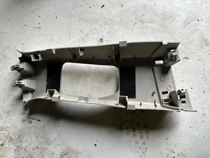 Renault Kadjar (2015 - 2018) 769143493r Верхняя обшивка стойки B — фото 2