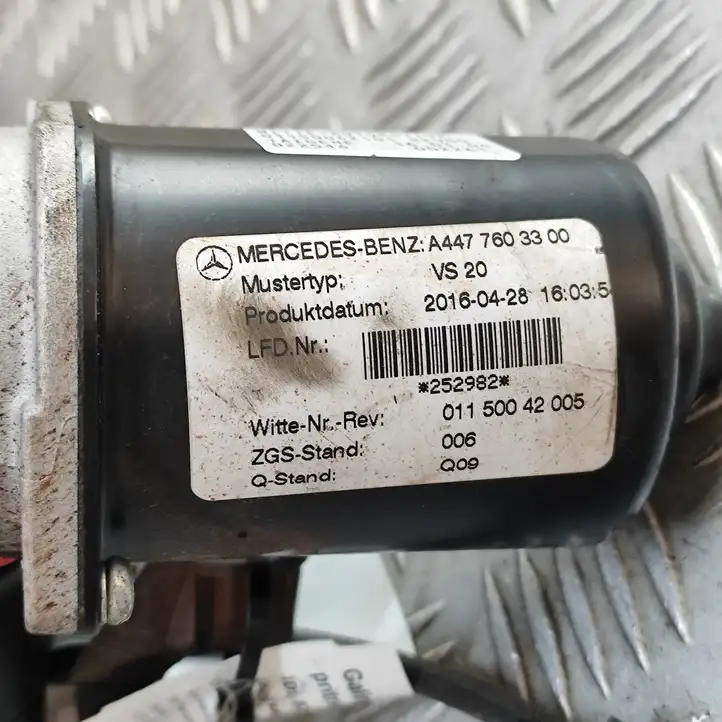Mercedes-Benz Vito W447 (2014 - ) A4477603300 Ограничитель задней двери — фото 7