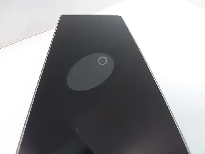 Tesla Model 3 (2017 - 2023) 110925390F Накладка порога — фото 2