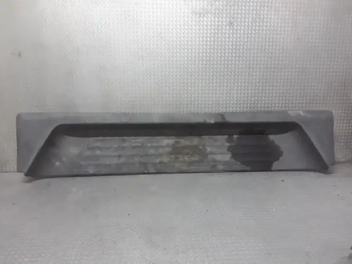 Volkswagen Transporter-Caravelle (2009 - 2015)  7H0863725T Отделка заднего порога (внутренняя)