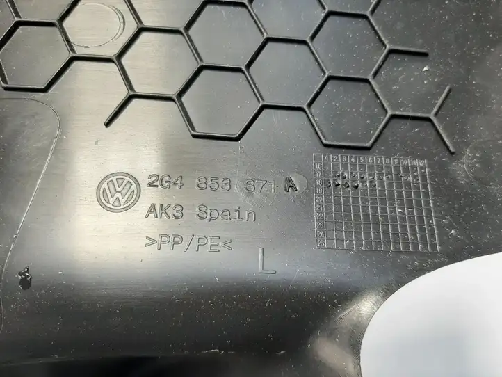 Volkswagen Polo VI (2015 - 2019) 2G4853371A Верхняя обшивка стойки B — фото 3