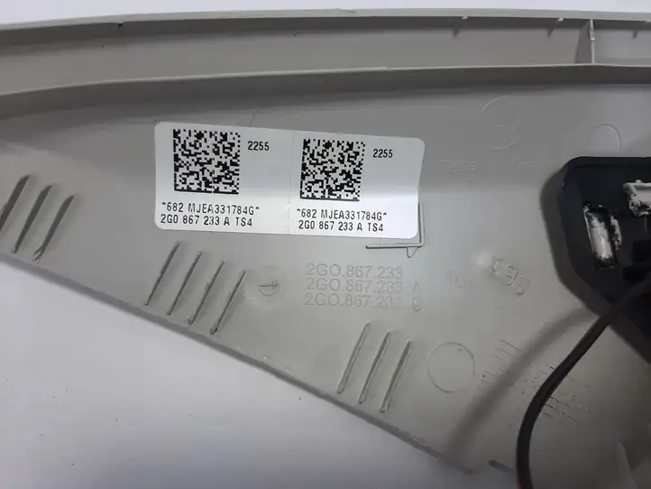 Volkswagen Polo VI (2015 - 2019) 2G0867233A Верхняя обшивка стойки B — фото 4