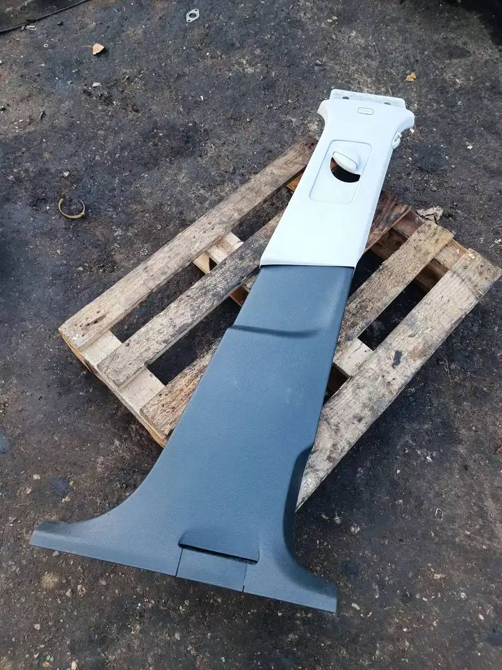 Volkswagen Tiguan (2007 - 2011)  5N0867292 Другая деталь отделки порогов/ стоек