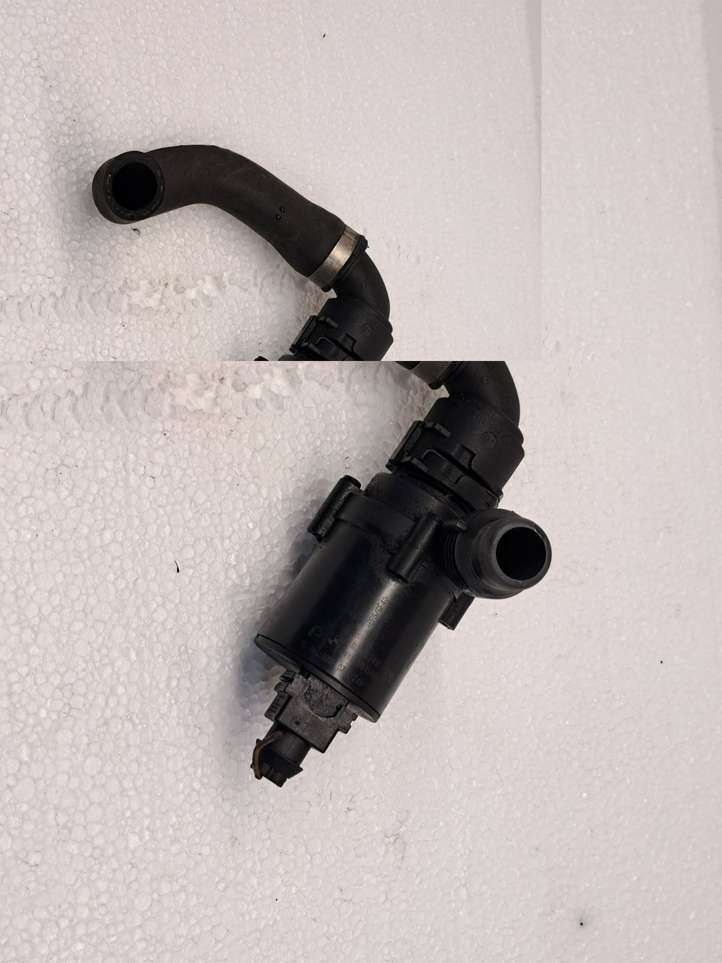 BMW X5 E70 (2006 - 2013)  641169515496411919708564116978627 Водяной насос