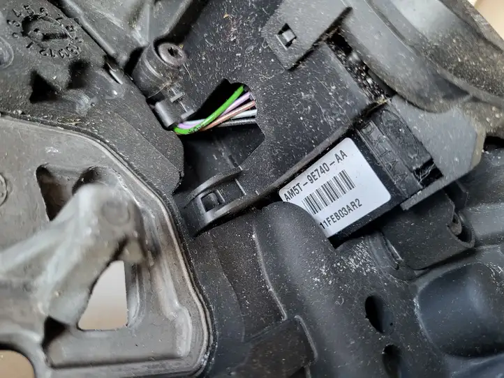 Ford C-MAX II (2010 - 2015) Руль — фото 7