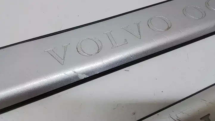 Volvo V70 (2007 - 2013) 30790905 Внутренняя обшивка порога (комплект) — фото 4