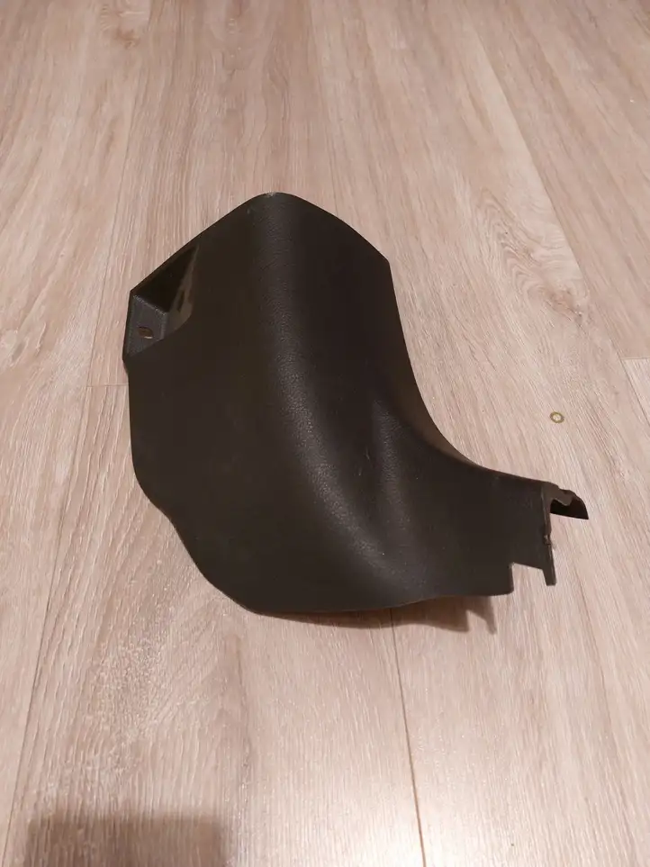 Toyota Auris E180 (2012 - 2018)  6211102320 Боковая отделка пространства для ног