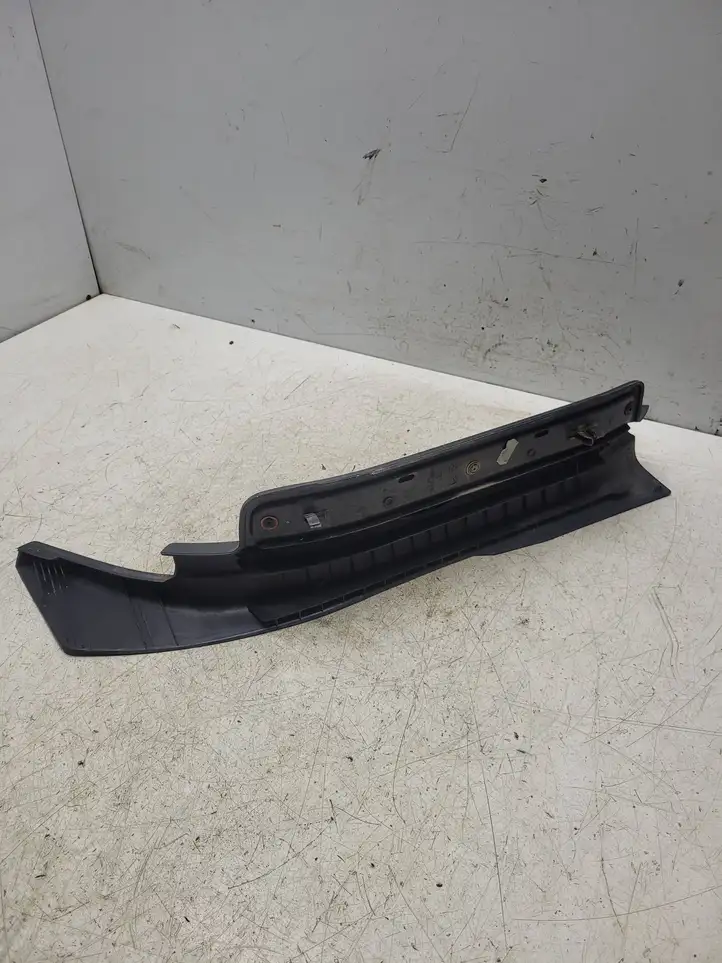 Toyota Avensis T250 (2003 - 2006) 6791705040 Внутренняя отделка заднего порога — фото 2