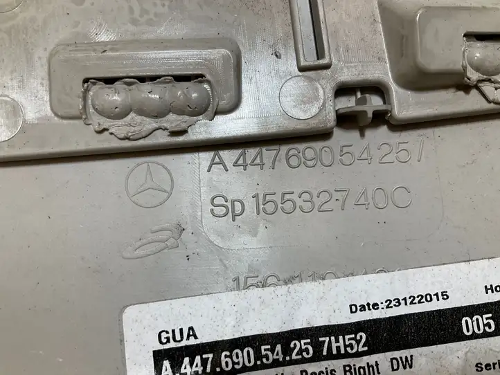 Mercedes-Benz Vito W447 (2014 - ) A4476905425 Верхняя обшивка стойки B — фото 2