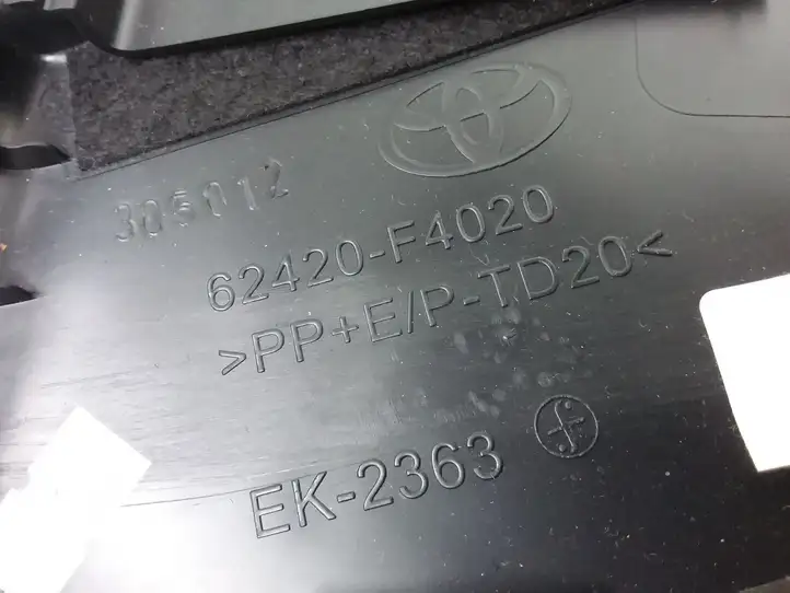Toyota C-HR I (2016 - 2022) 62420F4020 Верхняя обшивка стойки B — фото 2
