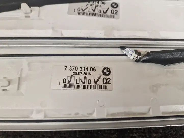 BMW 7 G11 G12 (2015 - 2022) 7370314 Внутренняя обшивка порога (комплект) — фото 5