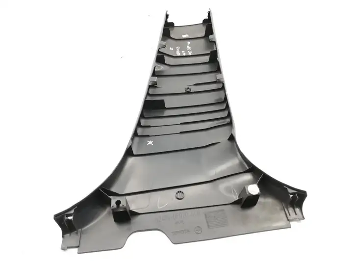 Toyota Verso (2012 - 2015) 624140F020 Верхняя обшивка стойки B — фото 2