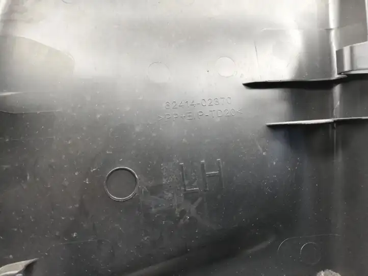 Toyota Corolla E210 E21 (2018 - ) 6241402370 Верхняя обшивка стойки B — фото 4