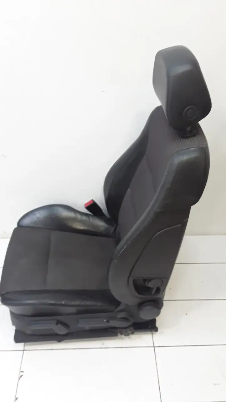 Opel Vectra (2002 - 2005)   Переднее сиденье водителя