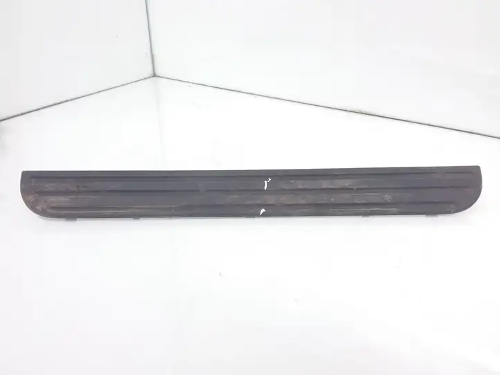 Toyota RAV 4 (XA30) (2006 - 2016) 6791142030 Внутренняя отделка переднего порога — фото 1