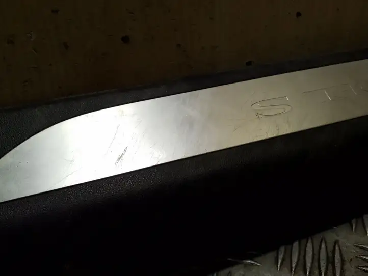 Tesla Model S (2016 - 2021) 103039400D Внутренняя отделка переднего порога — фото 6