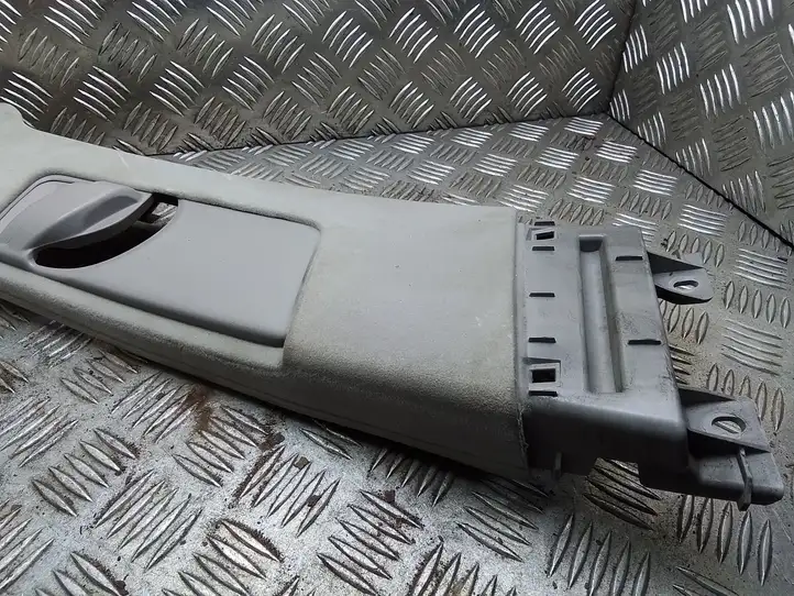 Toyota Prius (XW20) (2003 - 2009) 6241047030 Верхняя обшивка стойки B — фото 3