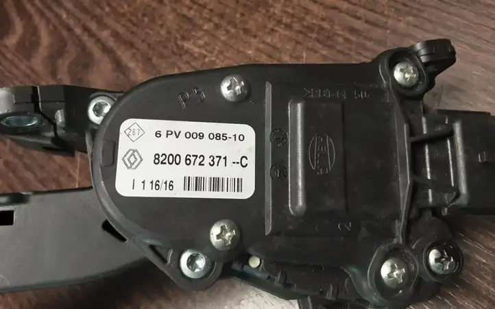 Opel Movano B (2010 - 2022) 8200672371 Педаль акселератора — фото 8