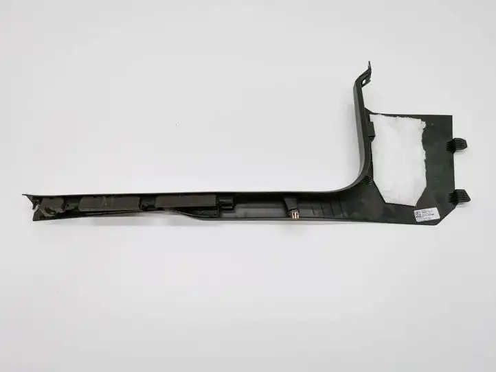 Tesla Model 3 (2017 - 2023) 1086293-00-G Внутренняя отделка переднего порога — фото 2