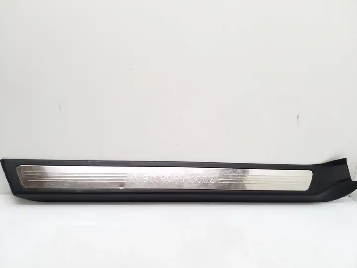 Mercedes-Benz E C207 W207 (2009 - 2017) A2076800235 Внутренняя отделка переднего порога — фото 7