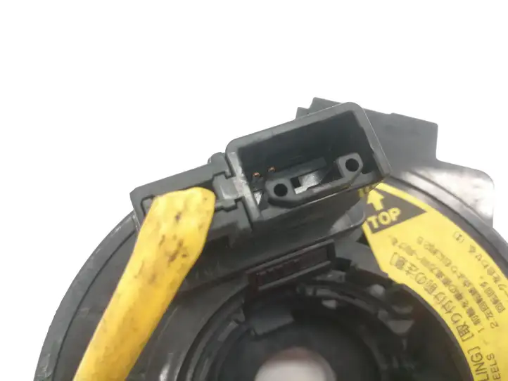 Toyota Avensis Verso (2004 - 2009) Контактное кольцо SRS — фото 2