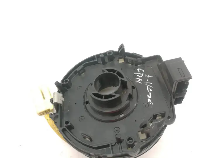 Toyota Avensis Verso (2004 - 2009) Контактное кольцо SRS — фото 4