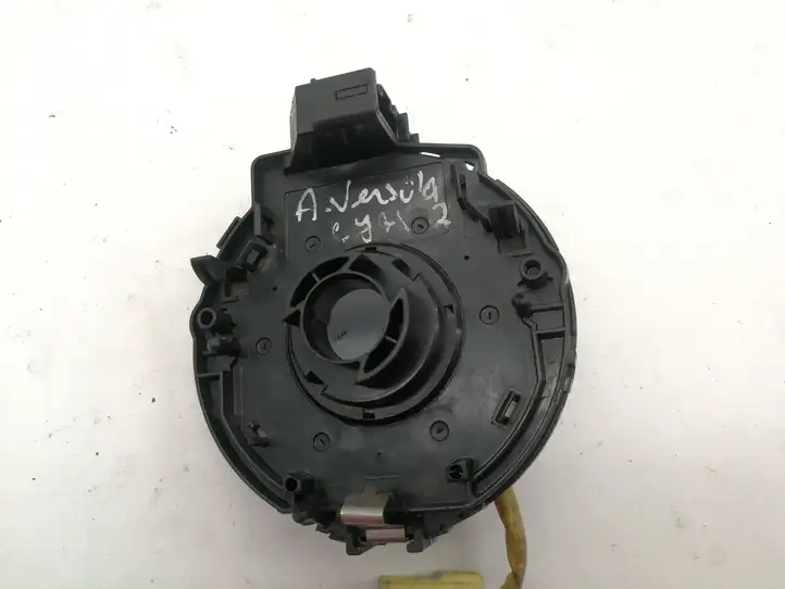 Toyota Avensis Verso (2004 - 2009) Контактное кольцо SRS — фото 4