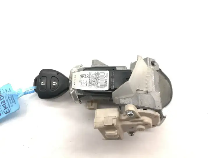Toyota Verso (2009 - 2012)  450200203 Замок зажигания