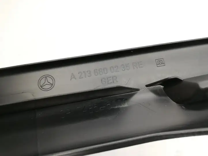 Mercedes-Benz E W213 (2016 - ) A2136800235 Внутренняя отделка переднего порога — фото 3