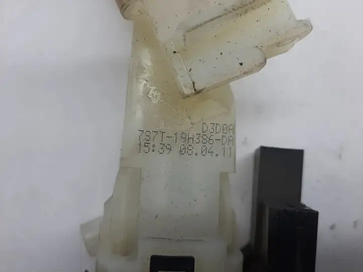 Ford Focus (2011 - 2015)  7S7T19H386DA Замок зажигания