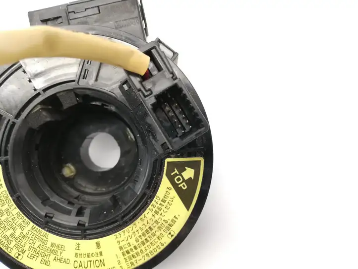 Toyota Avensis Verso (2004 - 2009) Контактное кольцо SRS — фото 2