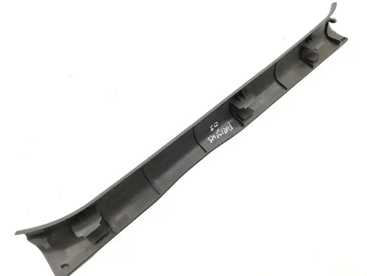 Toyota Prius (NHW20) (2003 - 2009) 6791347030 Внутренняя отделка переднего порога — фото 2