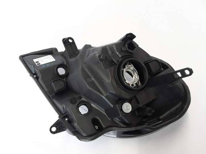 Renault Kangoo II (2008 - 2014)   Передняя фара