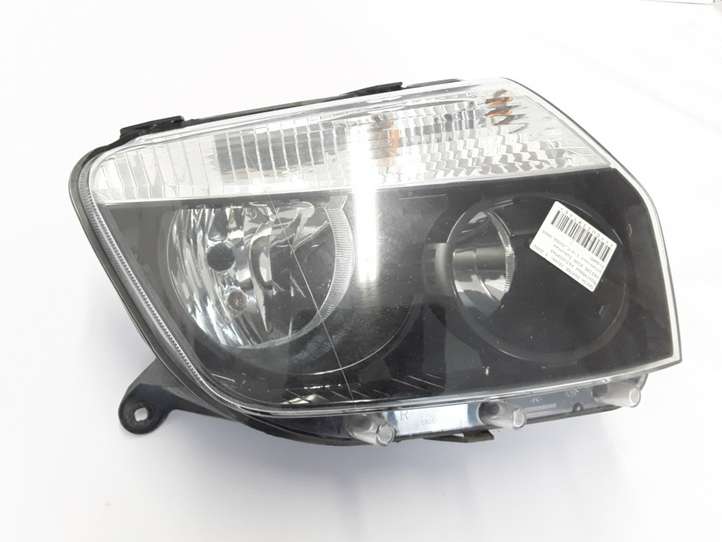 Dacia Duster (2010 - 2017)  260101891R Передняя фара