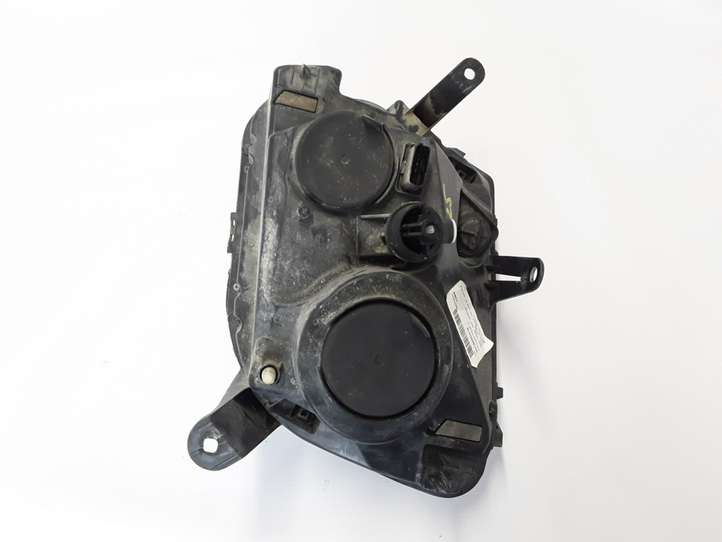 Dacia Duster (2010 - 2017)  260101891R Передняя фара