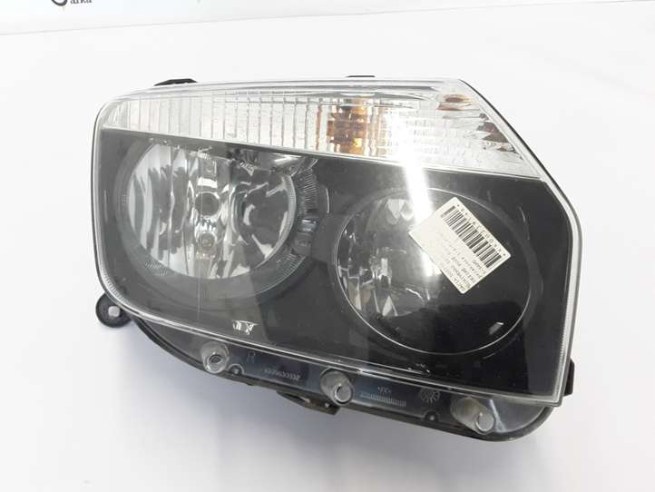 Dacia Duster (2010 - 2017)  260101891R Передняя фара