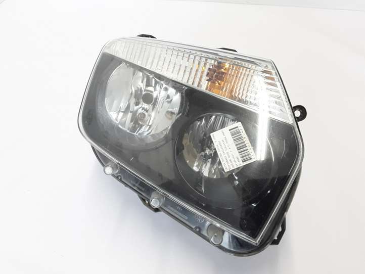 Dacia Duster (2010 - 2017)  260101891R Передняя фара